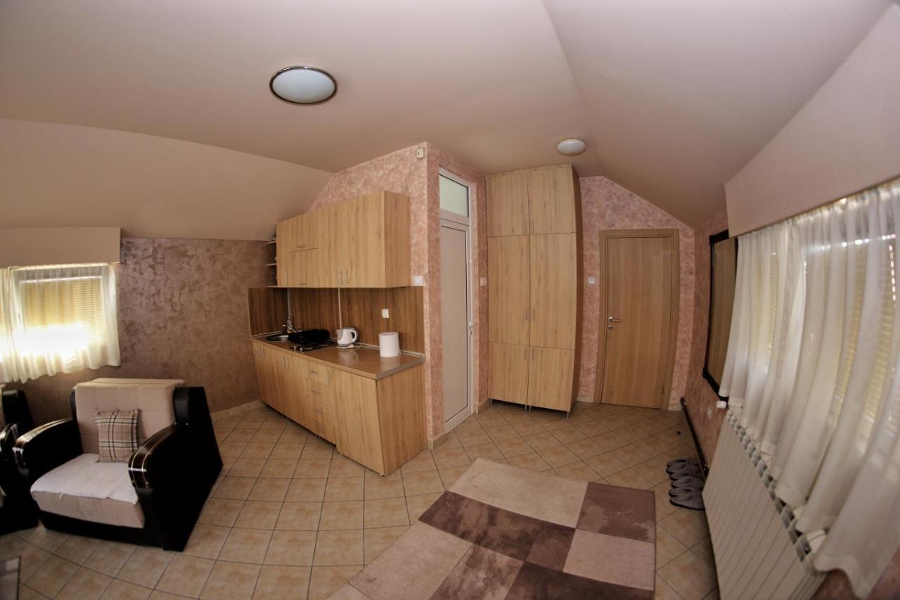 Apartmani Zecevic Nikšić Dış mekan fotoğraf